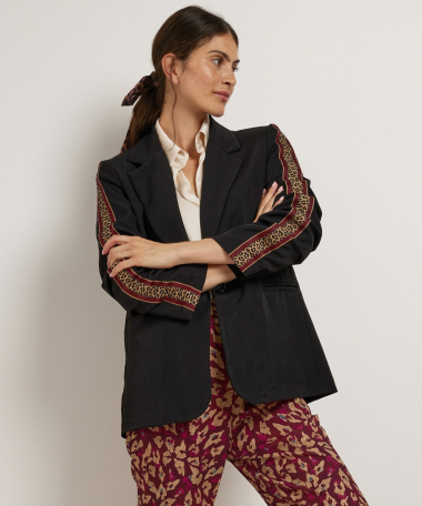 blazer met panterprint mouwdetails