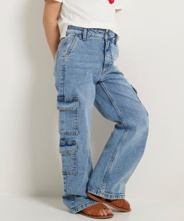 wide fit cargo stretch jeans